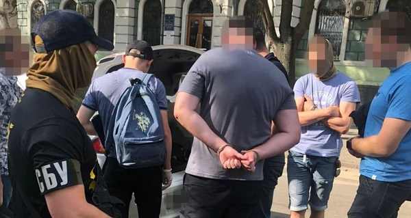 На Миколаївщині затримали прокурора, який 