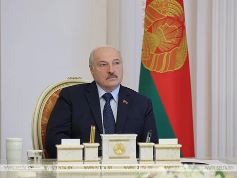 Лукашенко пригрозил Западу ядерным оружием - для этого уже переоборудовали самолеты