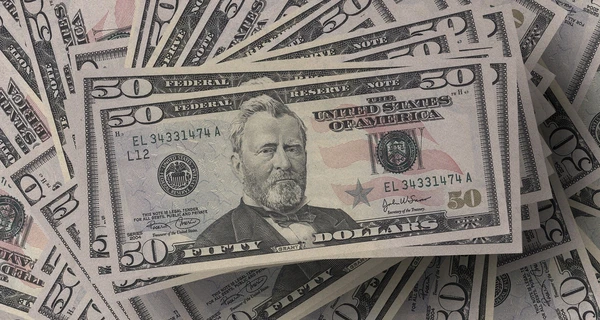 Курс доллара вырос до 20-летнего максимума по отношению к мировым валютам