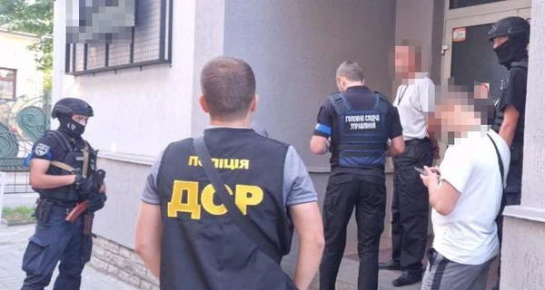 Представники Міноборони заволоділи 580 000 доларів США, призначеними для ЗСУ  