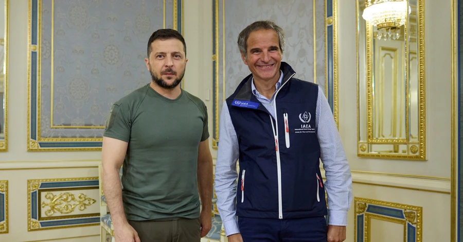 Зеленский встретился с главой МАГАТЭ перед выездом миссии на ЗАЭС