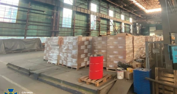 Силовики проводять обшуки у Запорізькій ОДА та міськраді через крадіжку гуманітарки