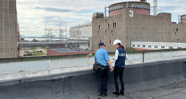 Росіяни поновили обстріли Енергодару відразу після від’їзду місії МАГАТЕ