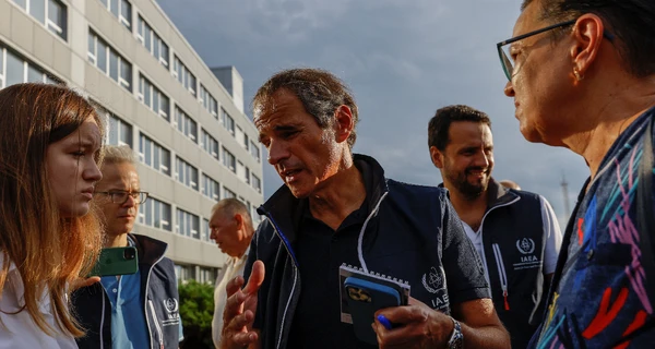 Гендиректор МАГАТЕ підтвердив удари по ЗАЕС: Її цілісність порушили кілька разів 