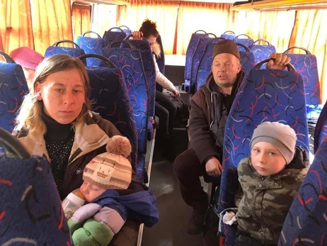 За время войны с Луганщины выехали более 300 тысяч жителей