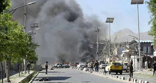 Теракт у Кабулі: терорист-смертник підірвав себе біля посольства РФ