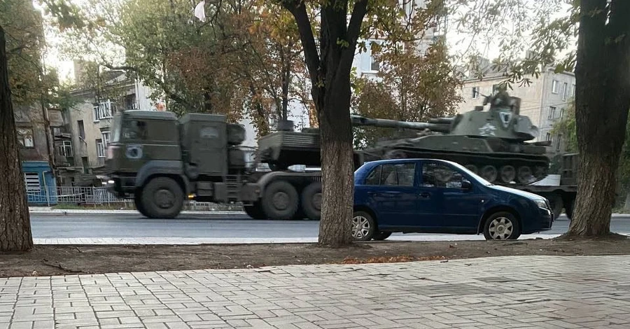 Россияне выводят военную технику из Мариуполя и усиливают поиск партизан