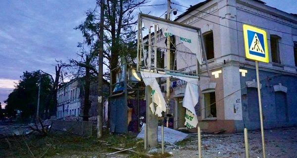 Росіяни всю ніч обстрілювали Миколаїв, а зранку - вдарили по Дніпру