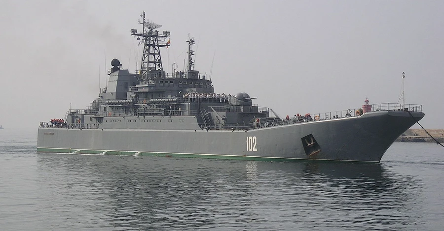 ОК «Юг»: Россияне активизировали в Черном море большие десантные корабли