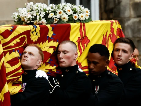 На похороны Елизаветы II не пригласили три страни - Россию, Беларусь и Мьянму