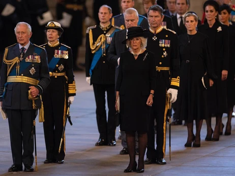 На прощании с Елизаветой II в Вестминстер-Холле присутствовали все члены королевской семьи