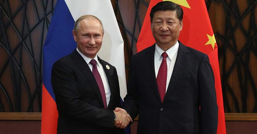 Си Цзиньпин на встрече с Путиным выразил опасения по поводу российского вторжения в Украину