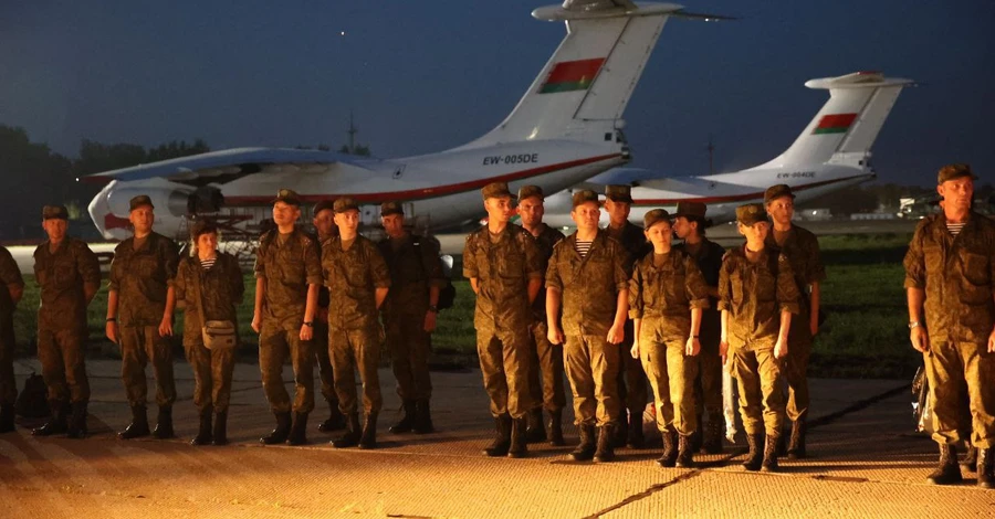 Беларусь снова продлила военные учения возле украинских границ