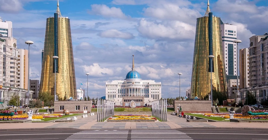 Казахстан офіційно повернув столиці колишню назву - Астана