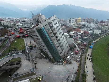 Тайвань накрыло мощное землетрясение - объявлена угроза цунами