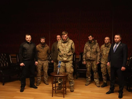 Украина вернула домой 215 героев - среди них командиры с «Азовстали» и беременные военные