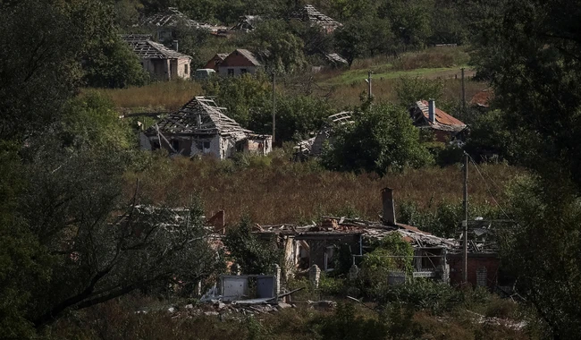 Зруйновані будинки у селищі Кам'янка