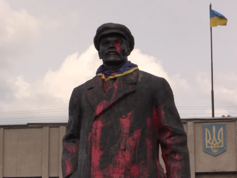 Памятник Ленину, снесенный в Славянске в 2015-м, продали за 750 тысяч