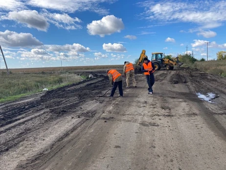 На освобожденной территории Харьковщины уже расчистили 200 км дорог