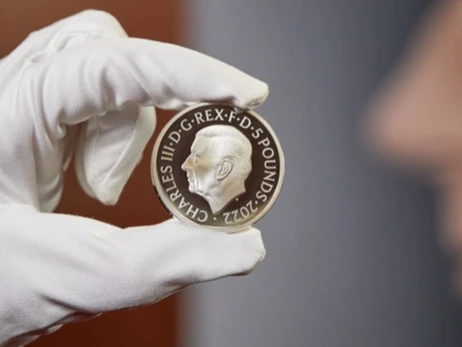 У Британії представили нову монету із зображенням короля Чарльза III