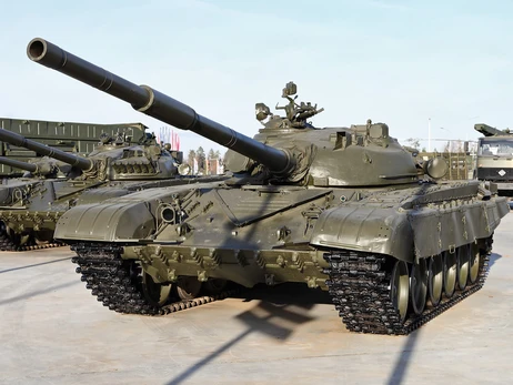 Чого боїться Захід, постачаючи Україні радянські танки