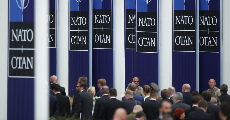 В очікуванні НАТО: хто і з якими успіхами стоїть у черзі на членство в Альянсі