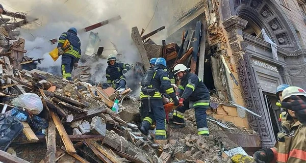 Удар ракетами по центру Запоріжжя: загиблих вже 11