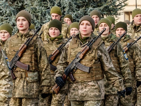 Рада приняла закон о добровольном военном учете женщин, за исключением медиков