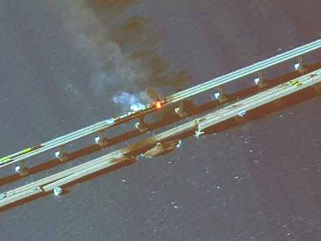Полноценное движение по Крымскому мосту восстановить пока не удалось