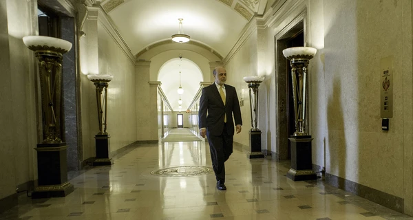 Три американских экономиста получили Нобелевскую премию за исследования банков