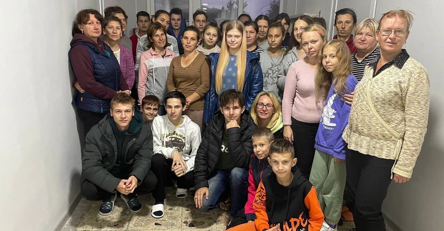 До України повернули 37 депортованих росіянами дітей