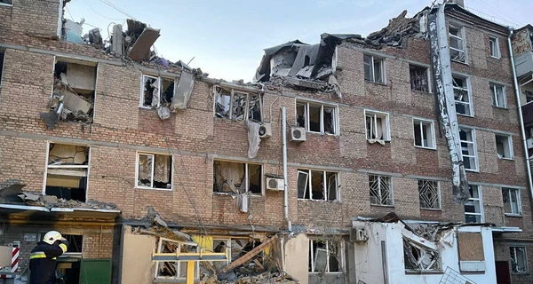 Нічний обстріл Миколаєва та Київщини: з-під завалів дістали 12-річного хлопчика