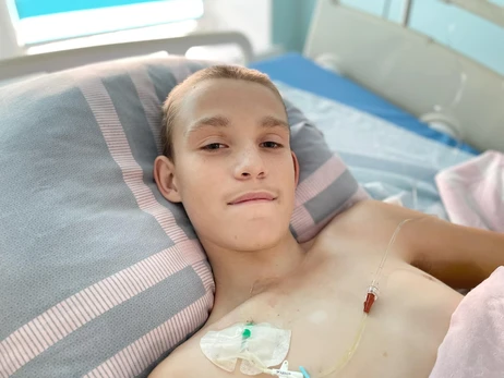 Медики спасли жизнь мальчику из Лимана, на которого из-за обстрелов обрушился потолок