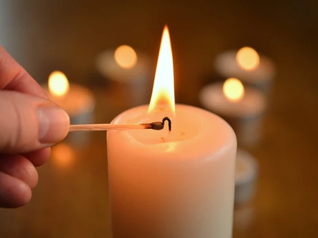 Запасаемся свечами: почему воск лучше парафина и какие будут гореть дольше