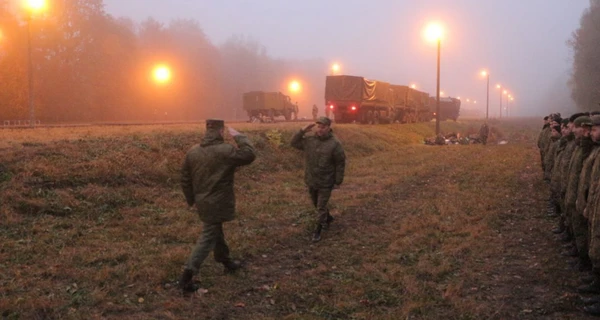 В Беларусь прибыли первые эшелоны с российскими военными