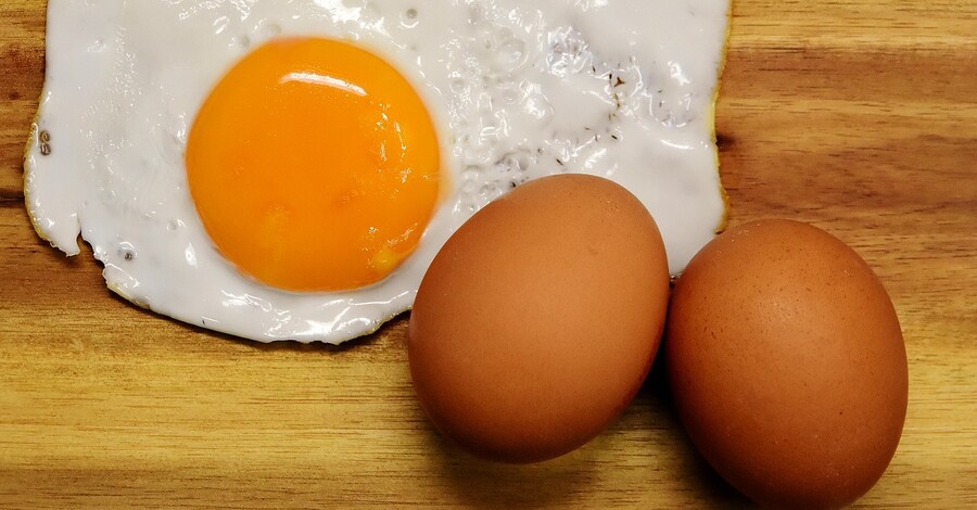 Сколько калорий в курином яйце