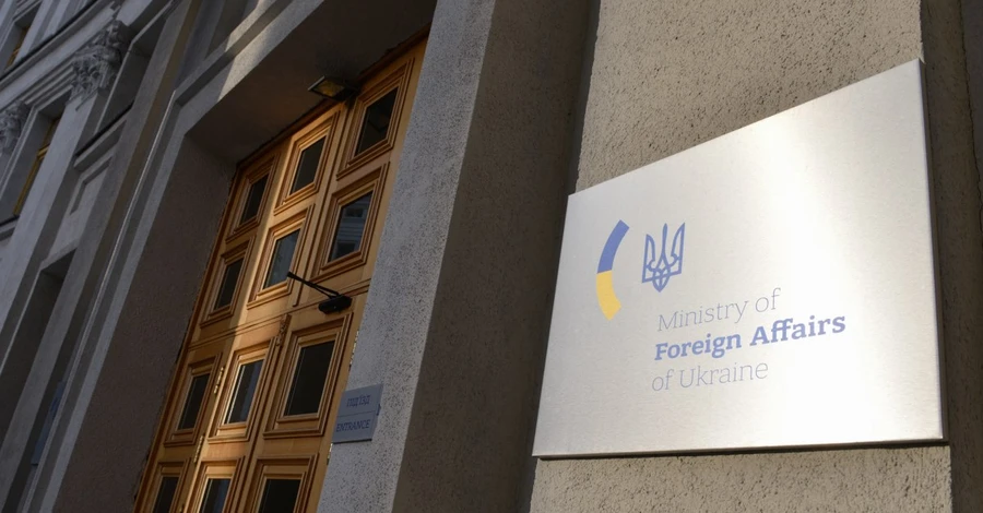 Увольнение эпатажных послов: какие дипломаты нужны Украине