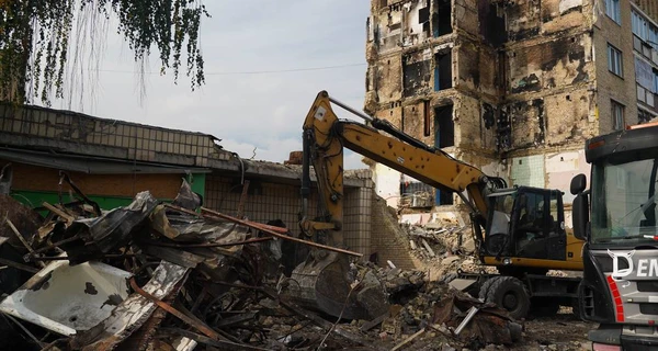 В українських регіонах чути вибухи, на Київщині працює ППО