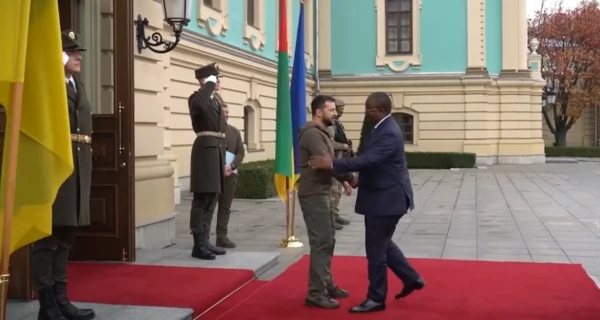 В Украину впервые с начала войны приехал президент африканской страны