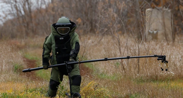 На Херсонщині під час розмінування загинув полковник Олександр Козюра