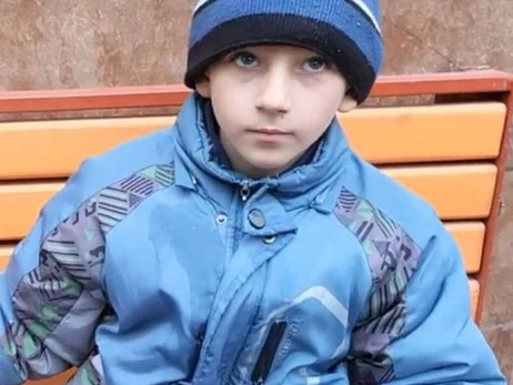 На 8-летнего осиротевшего Богдана из Бахмута уже оформляют опекунство