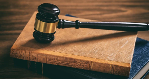 На Хмельниччині суд оштрафував мати, син якої прогулював онлайн-уроки 