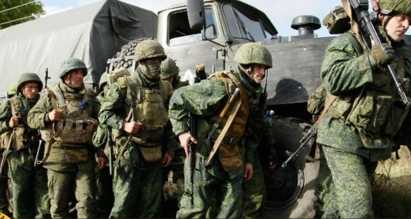 Перехоплення розмови: російським солдатам нема чого їсти, п'ють із калюж