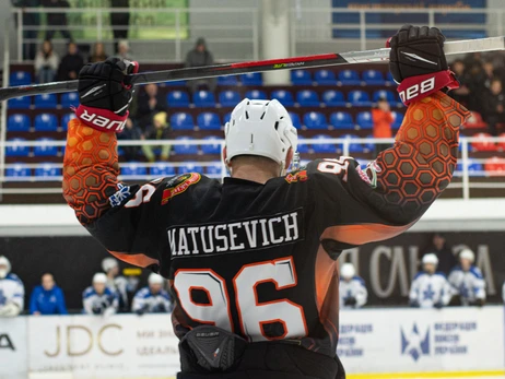 «Кременчуг» вышел в лидеры чемпионата Украины по хоккею