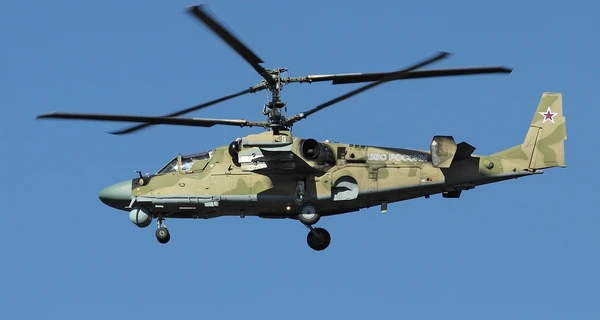 На аеродромі у Псковській області вибухнули два гелікоптери Ка-52