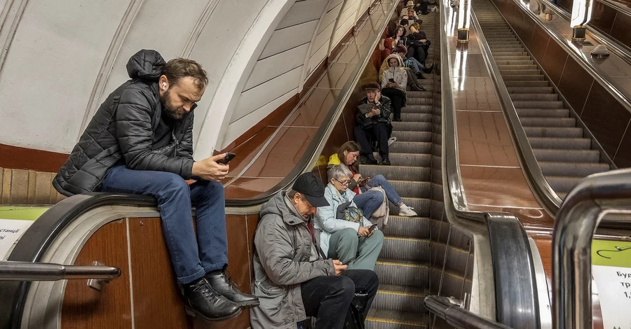 У метро Києва з 1 листопада збільшать інтервал руху поїздів