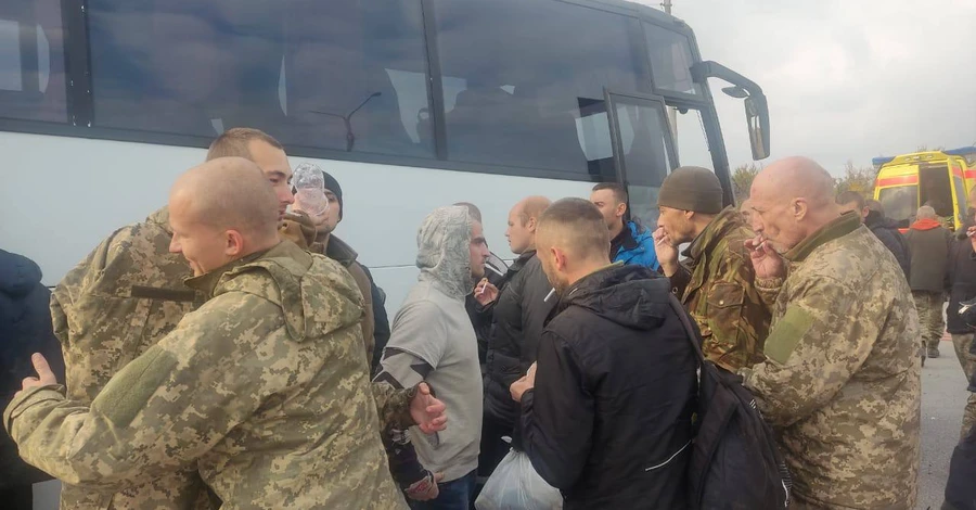 Украина вернула домой 52 пленных, среди них - защитники 