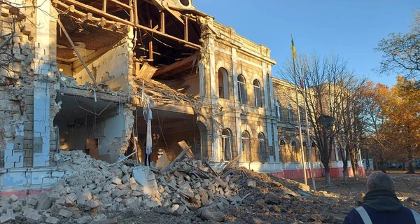 РФ обстріляла Миколаїв ракетами С-300, загинула жінка