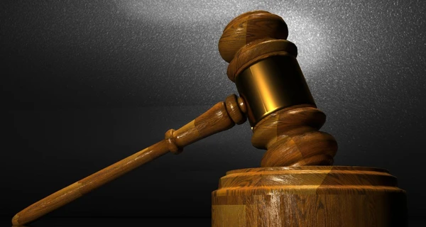 Вбивцю, який зарубав у Києві трьох людей, засудили до довічного ув'язнення