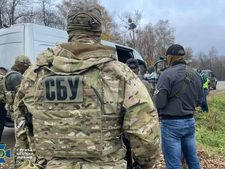 СБУ викрила канал переправки «ухилянтів» за кордон, через який втік полтавський депутат